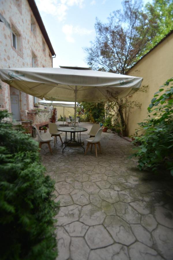 Gala - Guesthouse Oradea Eksteriør bilde