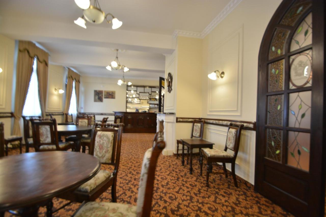Gala - Guesthouse Oradea Eksteriør bilde