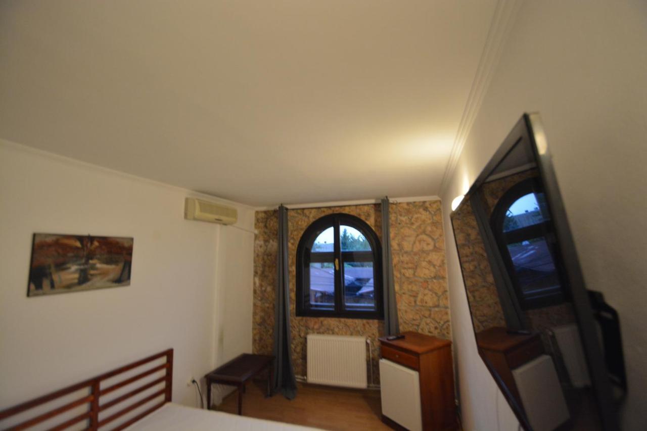Gala - Guesthouse Oradea Eksteriør bilde