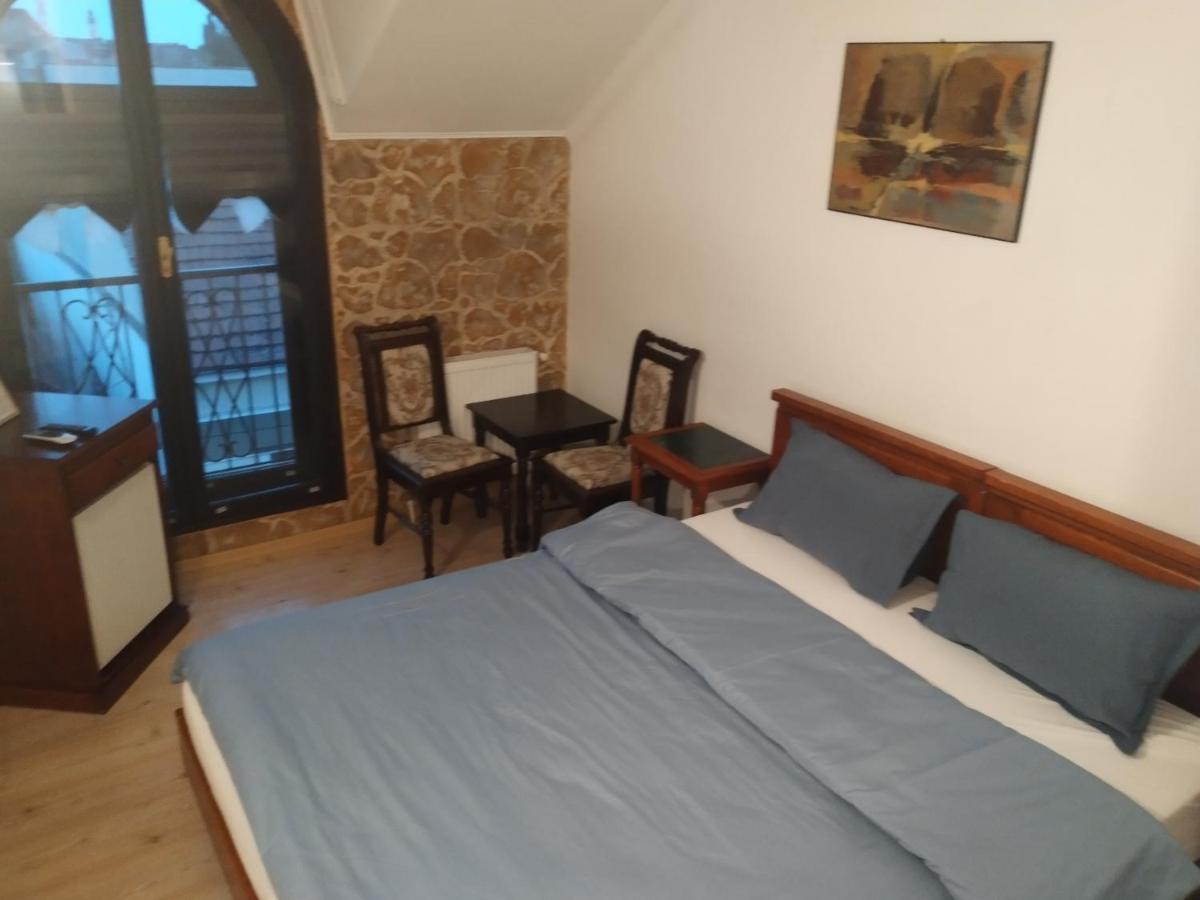 Gala - Guesthouse Oradea Rom bilde