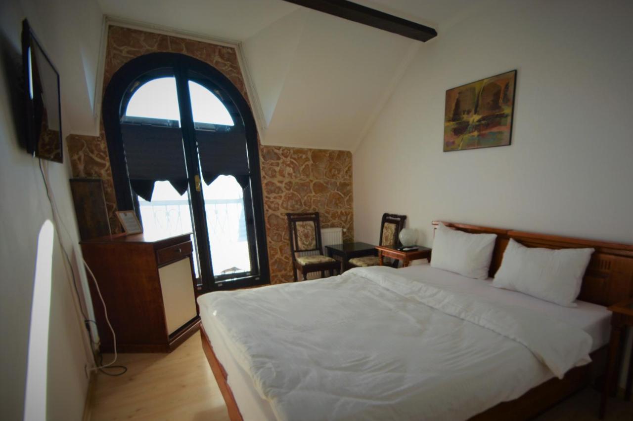 Gala - Guesthouse Oradea Eksteriør bilde